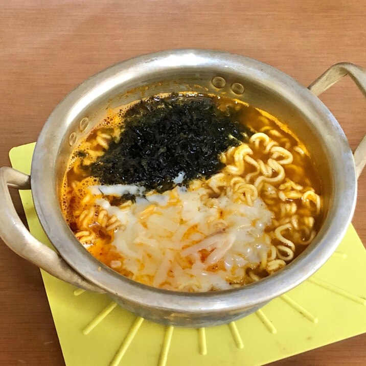 簡単⭐チーズカレー風辛ラーメンアレンジ